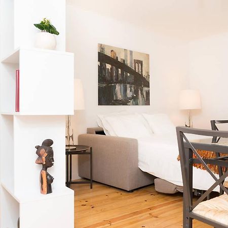 ליסבון Beautiful Studio In Historic Alfama חדר תמונה